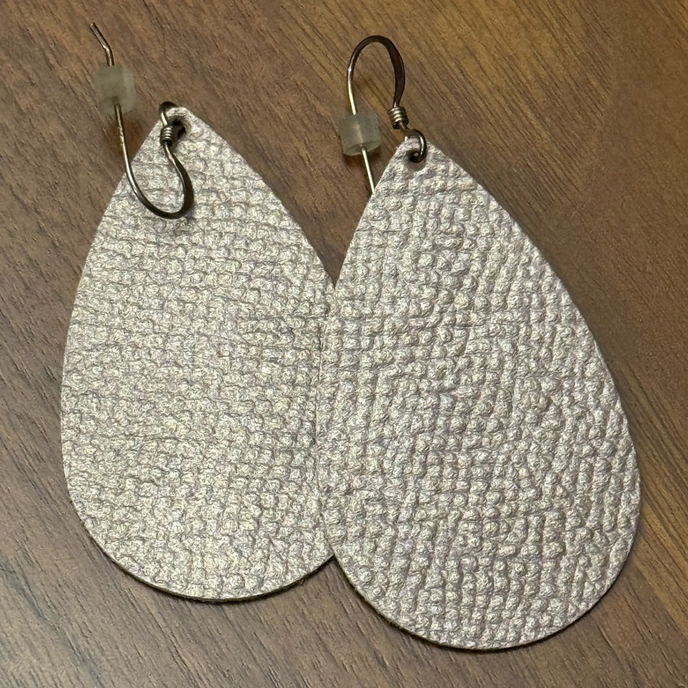 Lip Gloss Teardrop Leather Earrings